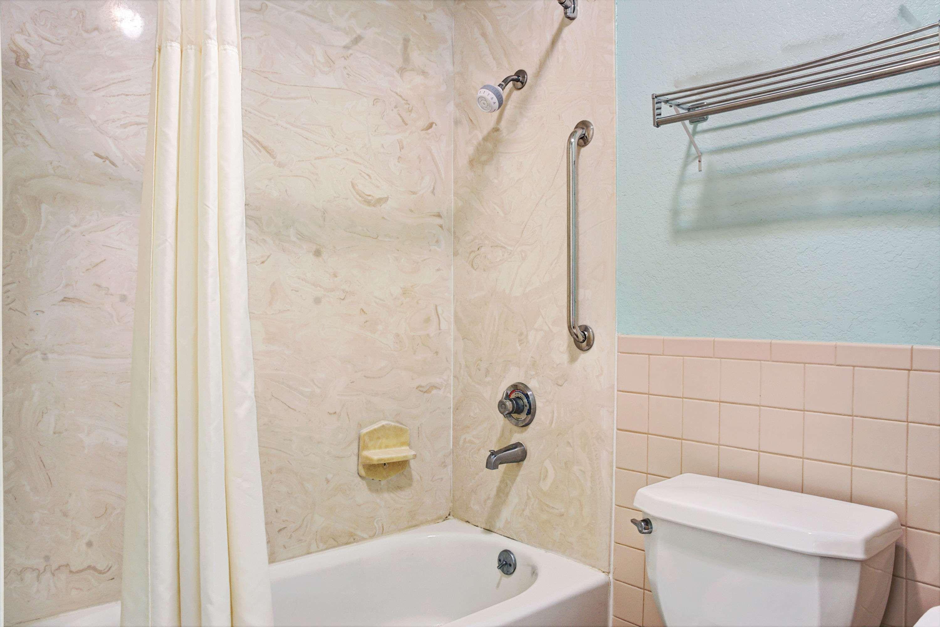 Days Inn By Wyndham El Campo Tx Ngoại thất bức ảnh