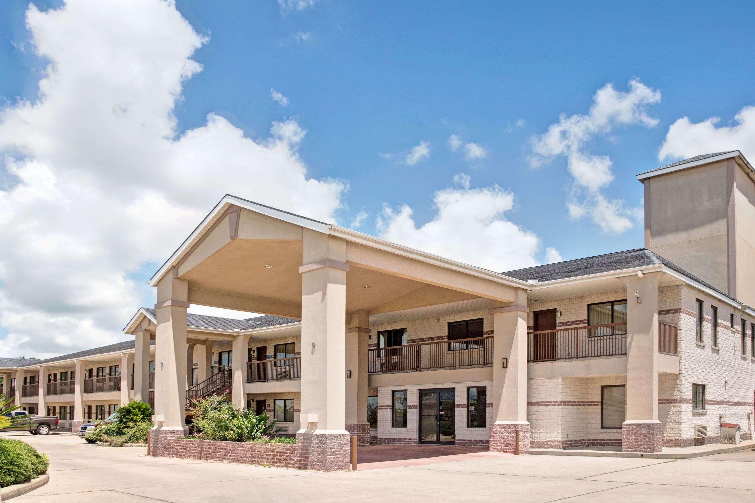Days Inn By Wyndham El Campo Tx Ngoại thất bức ảnh